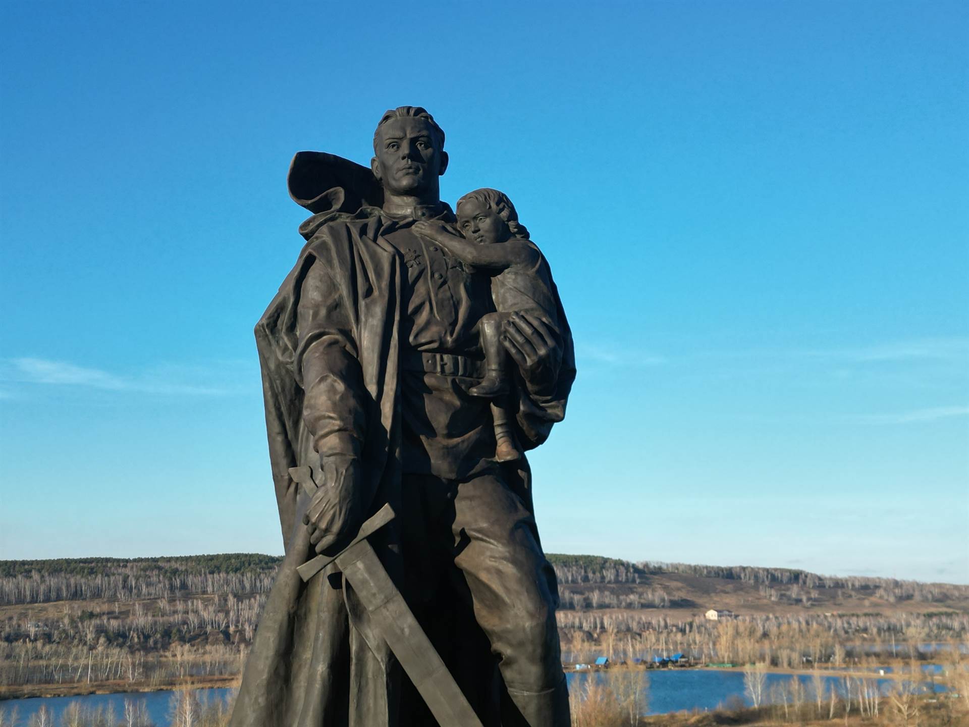 Мемориал Воину-Освободителю в Кузбассе